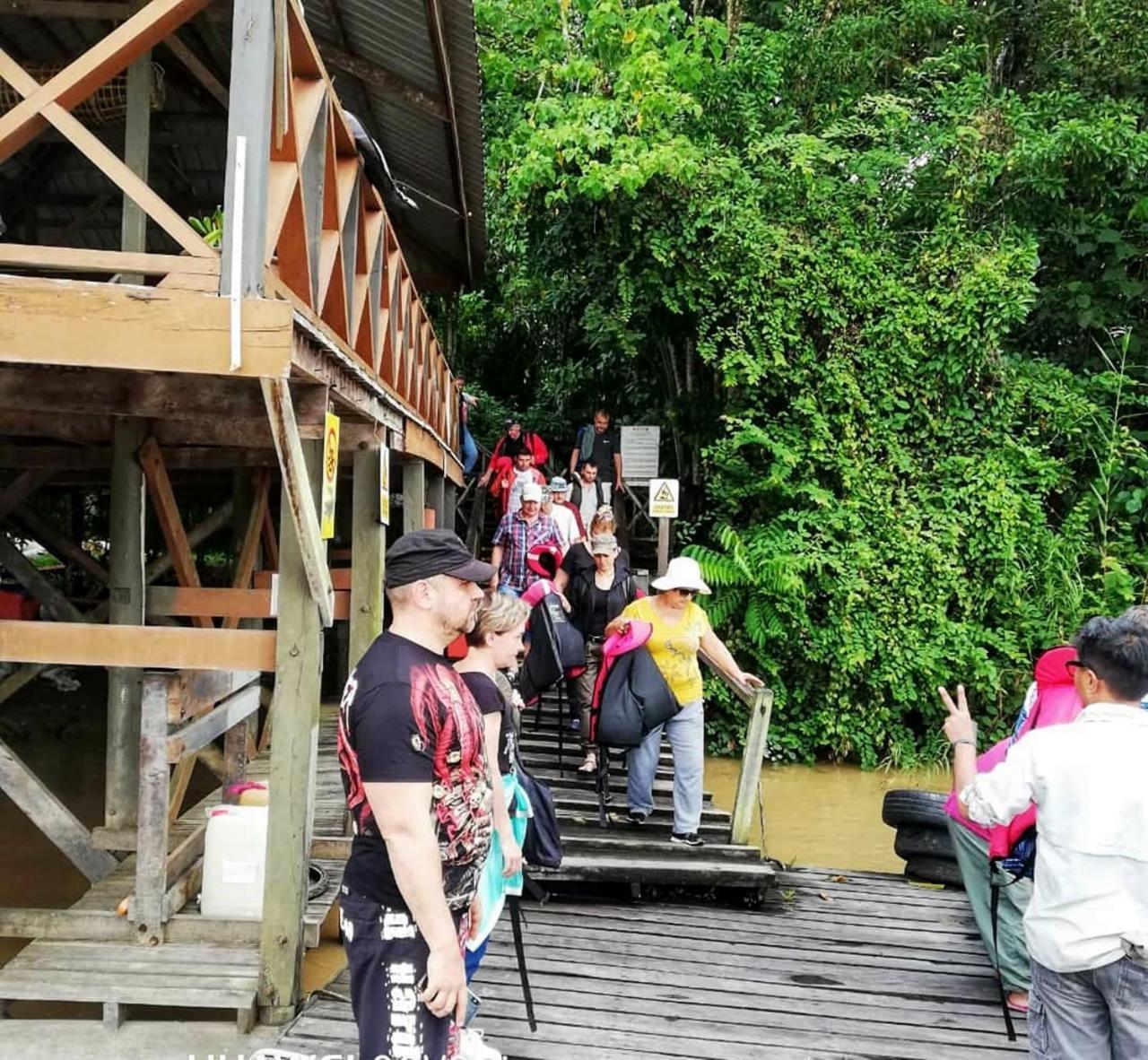 Borneo Nature Lodge Sukau Exterior foto